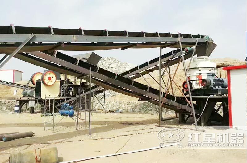 公路碎石生產(chǎn)線現(xiàn)場