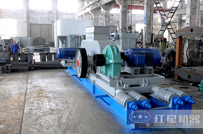 對輥破碎機(jī)廠家車間實拍