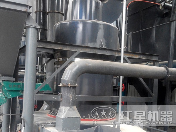 3250石灰石磨粉機作業(yè)圖