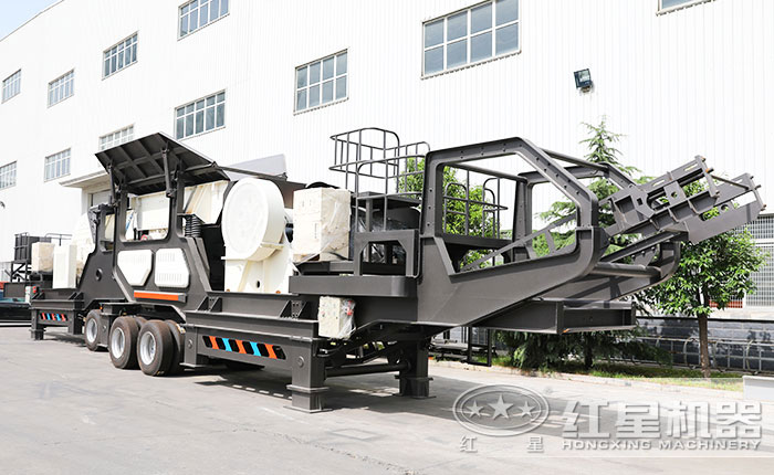 小型移動鄂式破石機(jī)