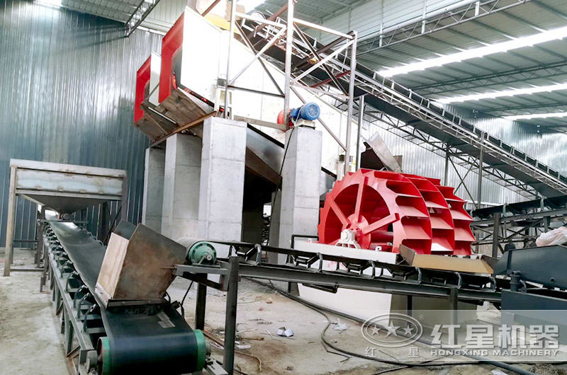 三輪斗洗砂機環(huán)保廠房作業(yè)現場