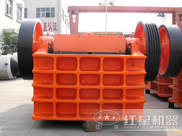 簡(jiǎn)擺顎式破碎機(jī)